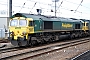 EMD 998145-12 - Freightliner "66517"
18.02.2017
Doncaster, Station [GB]
Andrew  Haxton
