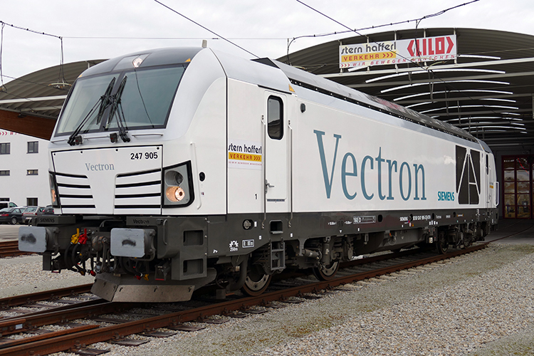 Mainlinediesels Net At Stern Hafferl Acquires Vectron De 247 905 Official Image Released